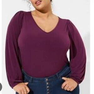 NEW Torrid V neck studio knits puff top